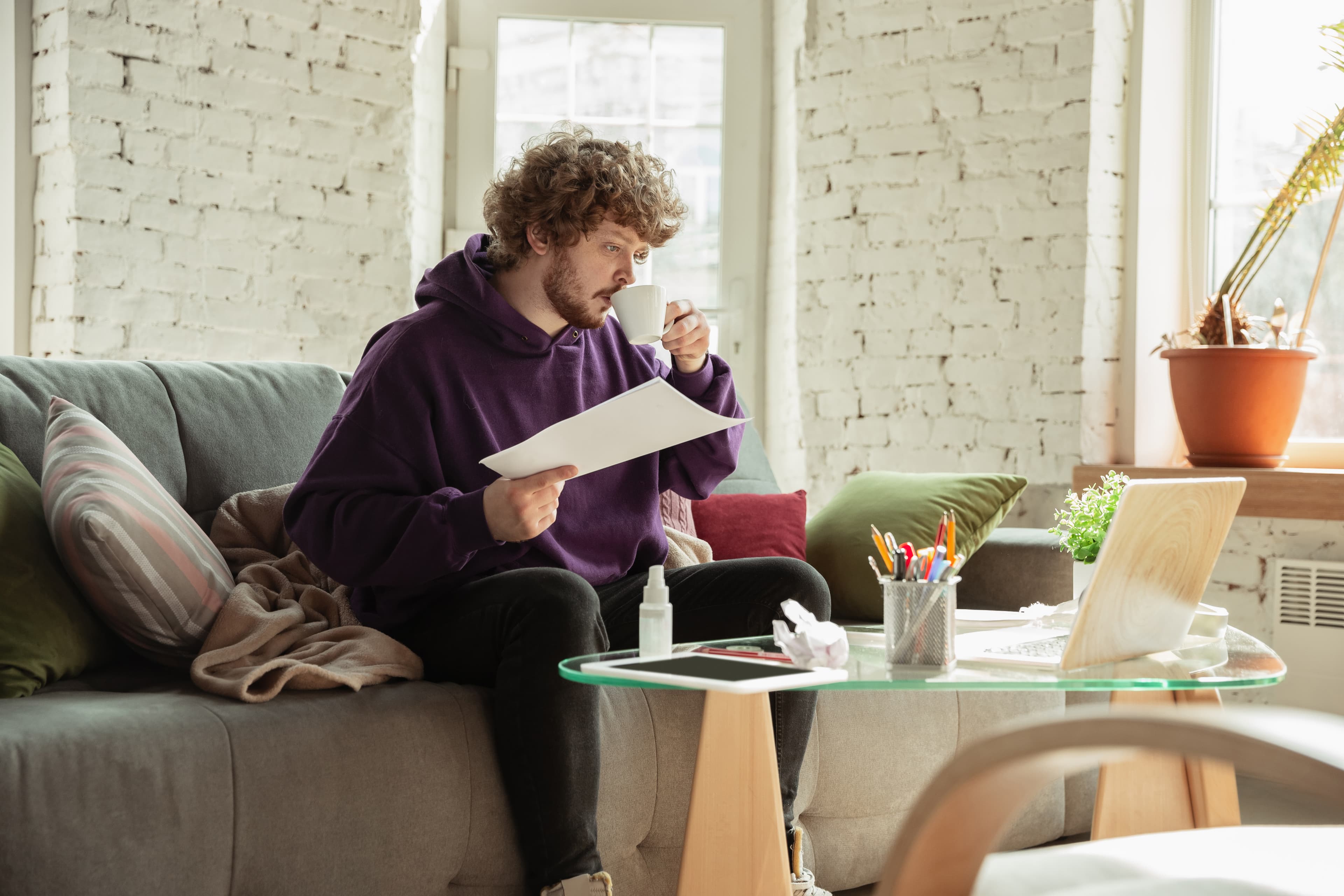 Sparen beginnt damit, sich einen Überblick zu verschaffen und Ziele zu setzen